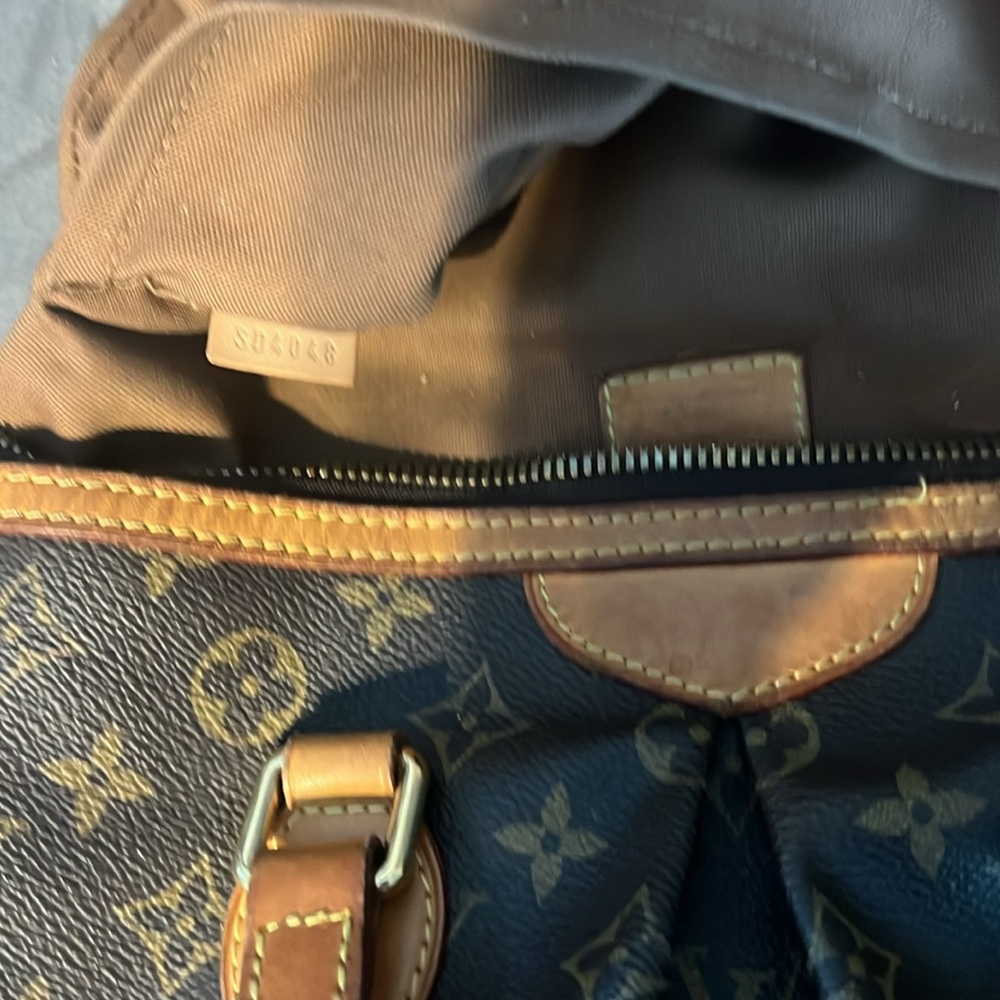 Authentic LV - Picture 6 of 7